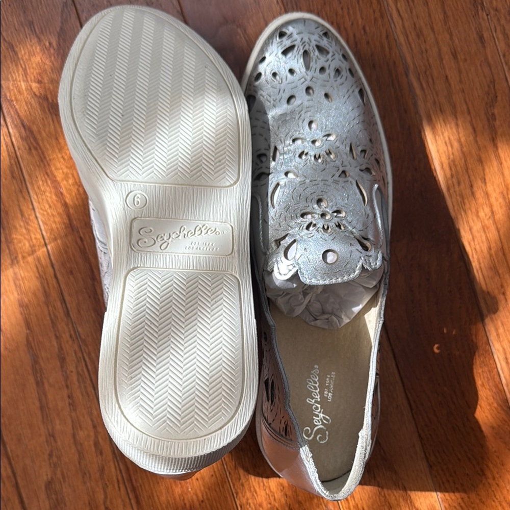 Seychelles Silver Women's Shoes